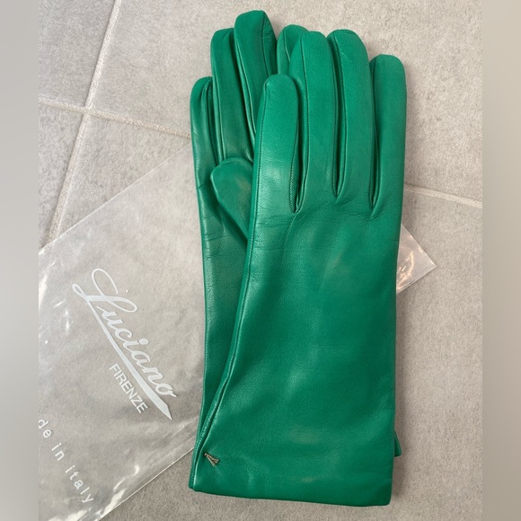 Italian Leather Cashmere Lined Green Gloves - Picture 1 of 2